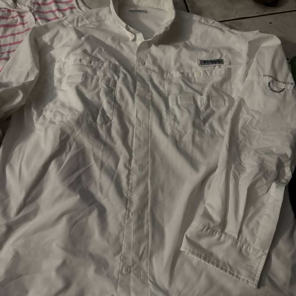 Columbia Men's White Lightweight Shirt Jacket